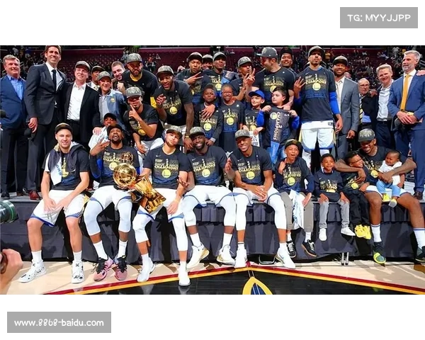 勇士队精妙配合,完美演绎团队篮球 勇士队精妙配合,完美演绎团队篮球