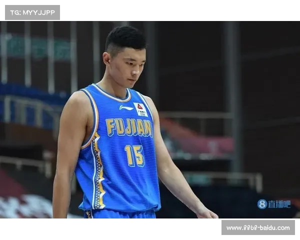 从“什么水平”到“传奇级别”:陈林坚底角三分训练连中背后的秘密 从“什么水平”到“传奇级别”:陈林坚底角三分训练连中背后的秘密